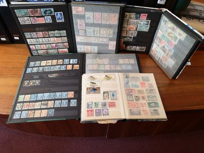 TOUS PAYS 
Set of mint and cancelled stamps, contained in 18 albums and 4 boxes,...