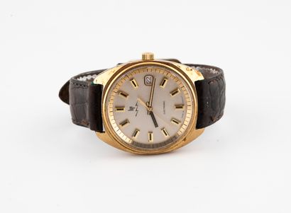 LIP, Electronic, Montre du Général Men's wrist watch. 
Steel and gilt metal tonneau...