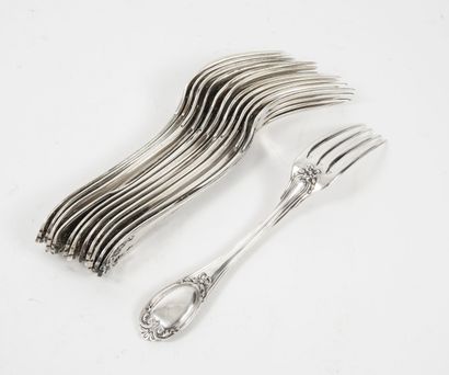 null Twelve silver table forks (950) :

- eleven of the filets, medallion and ribbon...