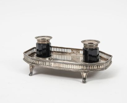 ANGLETERRE, époque George III Silver (925) inkwell with octagonal tray with openwork...