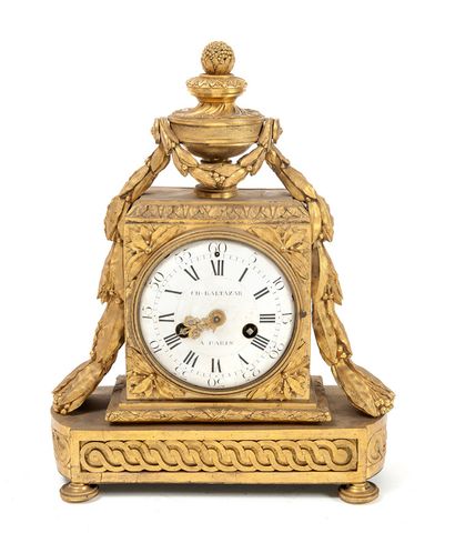 null 
HANGER In gilt bronze, with enamel dial of "CH. BALTAZAR in Paris". The case...