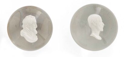 null LOT OF TWO crystal cameos, one with the right profile of King Henri IV, the...