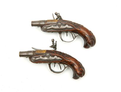 FRANCE Joseph LAMOTTE Pair of flintlock pocket pistols with forced bullet.
Round-bodied...