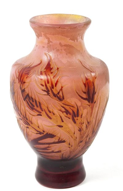 ÉTABLISSEMENTS GALLÉ Small baluster vase on high heel.
Proof in mahogany and yellow...