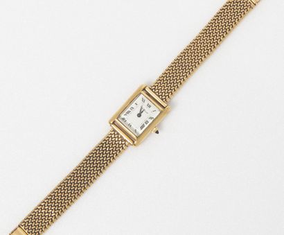 EMILE PEQUIGNET Ladies' wristwatch in yellow gold (750) 
Rectangular case. 
White...