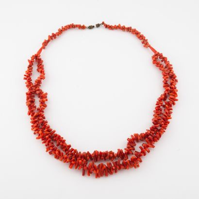 null Necklace composed of two rows of red coral branches (Corallium spp) (Corallidae...