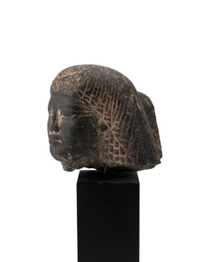 EGYPTE, Nouvel Empire (1552- 1070 av. J.-C.) Tête d'homme provenant d'une statue.
A...