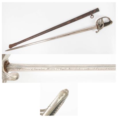 Manufacture nationale d'armes de Châtellerault Cavalry officer's saber [?].

Horn...