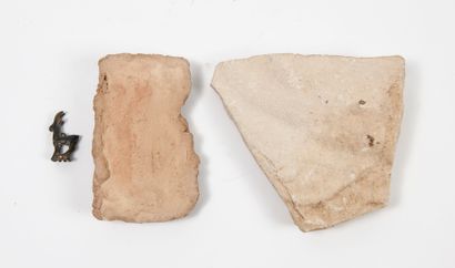 Lot d'archéologie - EGYPT (?)

Fragment of a limestone wall decoration in low relief...