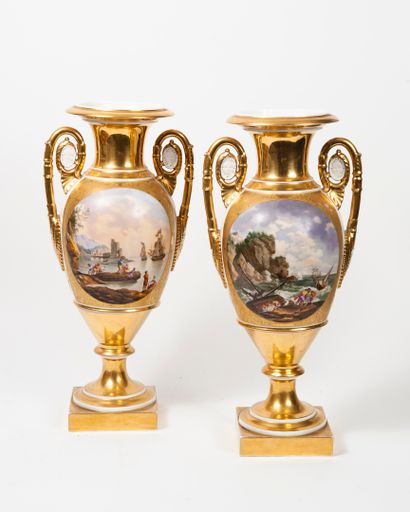 PARIS, XIXème siècle Pair of tapered vases on circular and square pedestals in white...