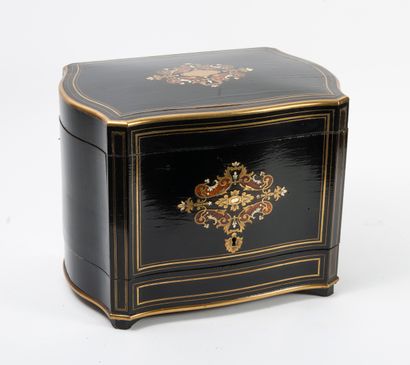 FRANCE, Epoque Napoléon III (1852-1870) Blackened wood and veneer liquor cabinet,...