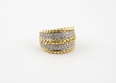 null Yellow gold (750) band ring paved with four rows of brilliant-cut diamonds in...