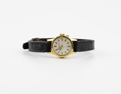 JAEGER LECOULTRE Ladies' wristwatch. 

Round case in yellow gold (750).

Dial with...