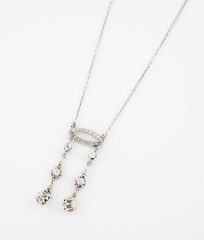 Necklace in white gold (750) made up of a...