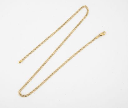  Yellow gold (750) necklace with anchor chain. 
Spring ring clasp. 
Weight : 7,6...