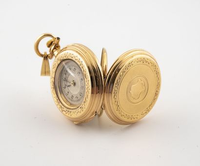 null Yellow gold (750) collar watch.

Back cover decorated with a frieze of leaves...