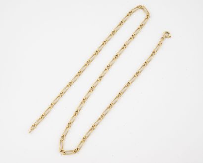 null Yellow gold (750) necklace with horse chain. 

Spring ring clasp.

Weight :...