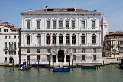 Palazzo Grassi – Punta della Dogana à Venise : une visite privée et guidée des expositions...