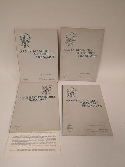 ARIES Christian Armes blanches militaires françaises.
- 1er fascicule, 1966. Dernières...