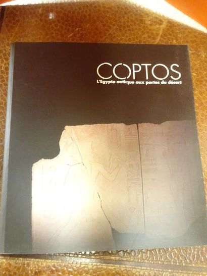 null Catalogue de l'exposition Coptos. L'Egypte antique aux portes du désert. 
Editions...