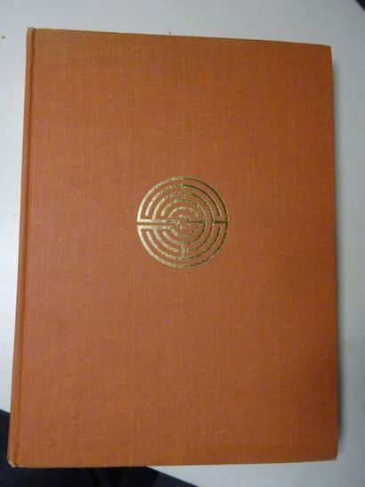 C.G.Jung L'homme et ses symboles. 
Robert Laffont, Paris, 1964.
An in-4 bound volume....