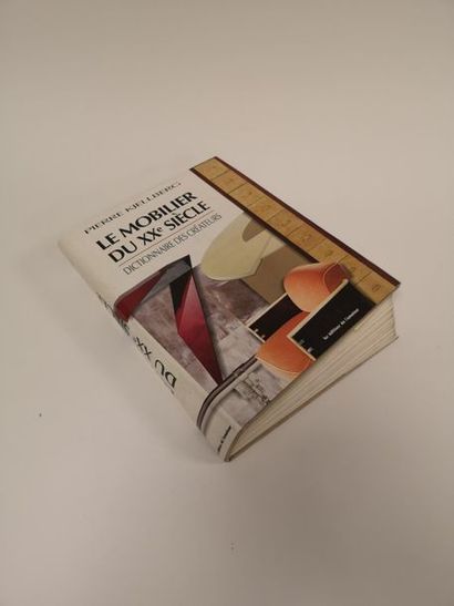null Pierre KJELLBERG
Le mobilier du XXe siècle, Dictionnaire des créateurs.
Les...