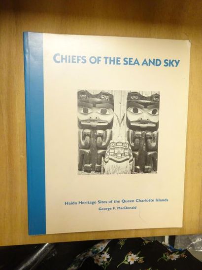 MACDONALD. F George, Chiefs of the sea and sky. 
Editions University of British Columbia...