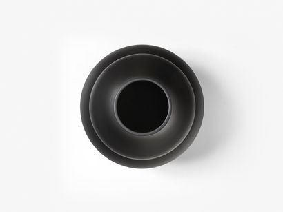 Galerie kreo 
Vase « Plump - 4 » de Pierre Charpin



Collection Similitude(s) 

Designer...