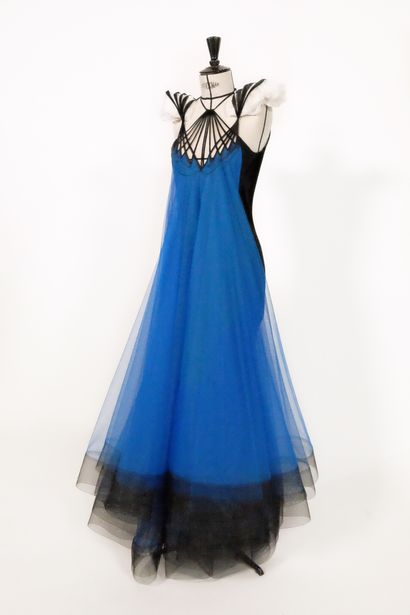 Jean Paul Gaultier 
Une robe haute couture provenant de la Collection GAULTIER PARIS...