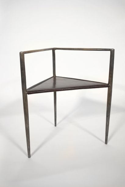 Rick Owens 
Alchemy Chair by Rick Owens (2012)

Composition: bronze and leather

Dimensions...