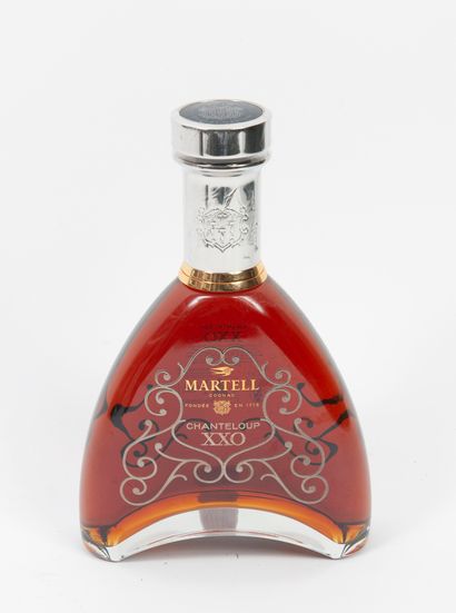 MARTELL Cognac Chanteloup XXO.

1 bouteille 70 cl.

Assemblage de plus de 450 eaux-de-vie...