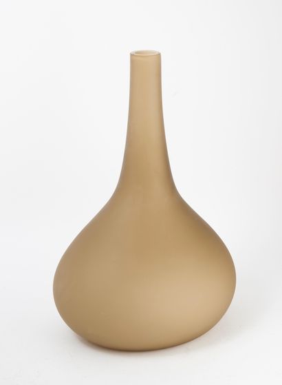 Nigel COATES & SALVIATI Fiesolani vase.

In Murano glass.

44 x 40 cm.

Box.