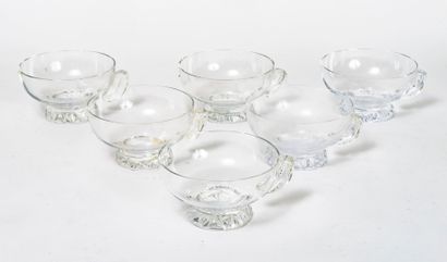 DAUM France Suite of fifteen punch cups model Kim.

In crystal.

Signed under the...
