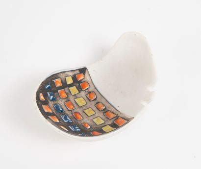 ROGER CAPRON (1922-2006) Free-form pocket organizer, circa 1960.

Glazed ceramic...