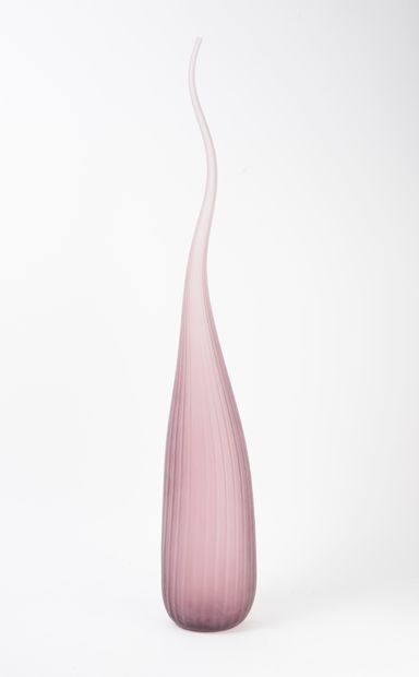 Renzo STELLON (1943) & SALVIATI Aria vase, circa 2008.

In Murano glass.

H. 82 ...
