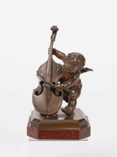 D'après Auguste MOREAU (1834-1917) Putto joueur de violoncelle. 

Epreuve en bronze,...