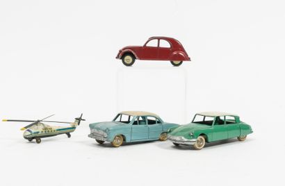 DINKY TOYS, Made in France Lot including : 
Citroën 2CV 24T/535. Wear and scratches....
