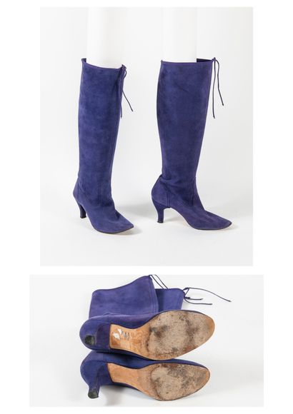 REPETTO Pair of purple suede boots with a round toe, the top with a sliding link...