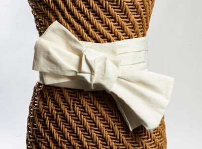 Sonia RYKIEL Large ceinture en coton et viscose crème formée d'un bandeau à plis...