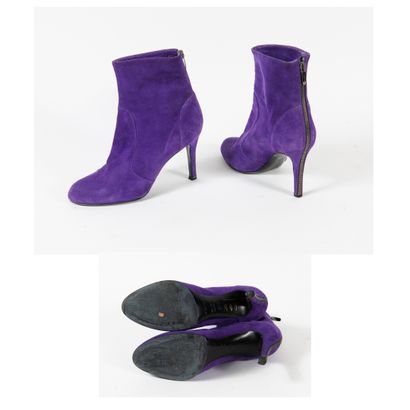 Sergio ROSSI Pair of purple suede ankle boots with a round toe and a zip fastening...