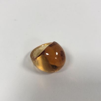 LALIQUE FRANCE Orange glass ring. 

Signed.

Finger size: 48. 

Scratches from use,...