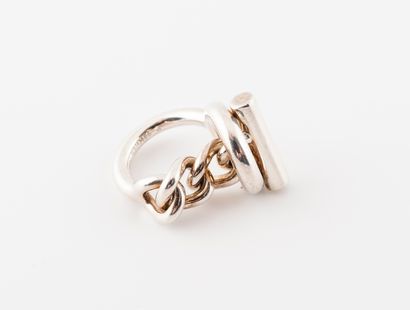 HERMES Paris, Glenan Semi-rigid silver ring (925) centered on a curb chain and ending...