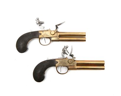 FRANCE, ANGLETERRE ou BELGIQUE, vers 1800-1820 Paire de pistolets à silex de marine...