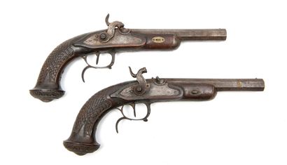 FRANCE ou BELGIQUE, première moitié du XIXème siècle 
Paire de pistolets d'officier...