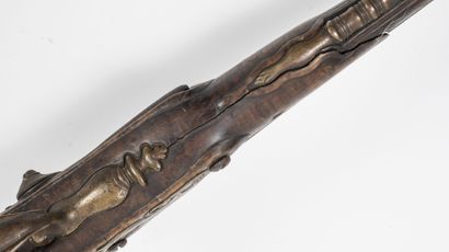 FRANCE, milieu du XVIIIème siècle (modifié) Long flintlock pommel gun, modified with...