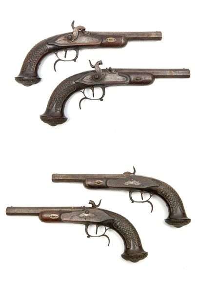 FRANCE ou BELGIQUE, première moitié du XIXème siècle 
Paire de pistolets d'officier...