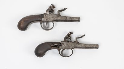 FRANCE ou BELGIQUE, fin du XVIIIème ou début du XIXème siècle Pair of flintlock pistols...