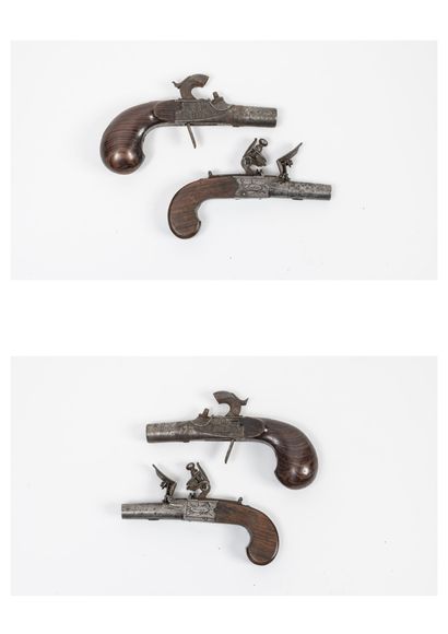 ANGLETERRE ou BELGIQUE, première moitié du XIXème siècle Two small single-shot pistols...