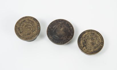 FRANCE, premier tiers du XIXème siècle Three matrices of notary seals in bronze:

-...