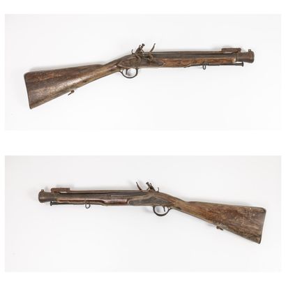 FRANCE ou ANGLETERRE, vers 1800-1820 ROBIN.

Fusil tromblon à silex de marine.

Platine,...